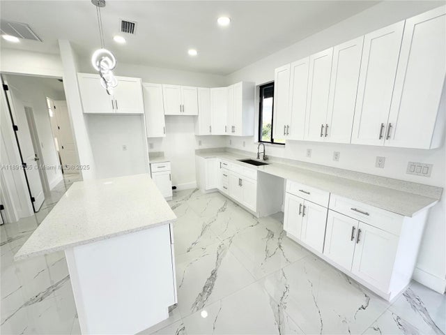 3 of 16 - 1051 Eisenhower Blvd, Lehigh Acres, FL