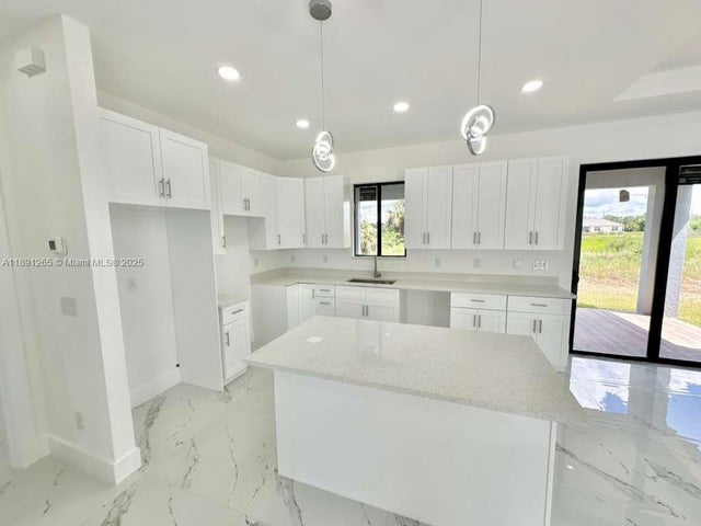 4 of 16 - 1051 Eisenhower Blvd, Lehigh Acres, FL