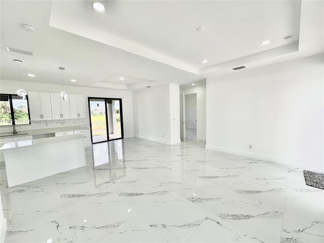 5 of 16 - 1051 Eisenhower Blvd, Lehigh Acres, FL