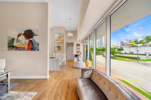 4 of 19 - 801 S Pointe Drive Th102, Miami Beach, FL