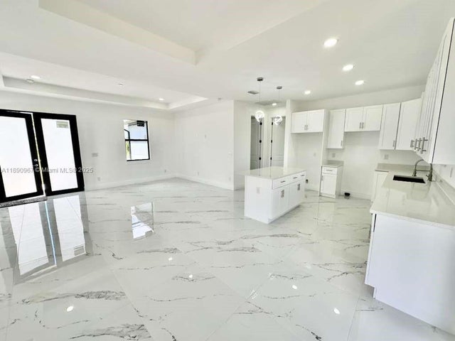 5 of 18 - 672 Nimitz Blvd, Lehigh Acres, FL