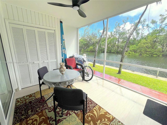 3660 Ne 166th St 104+ 32' Dock, North Miami Beach