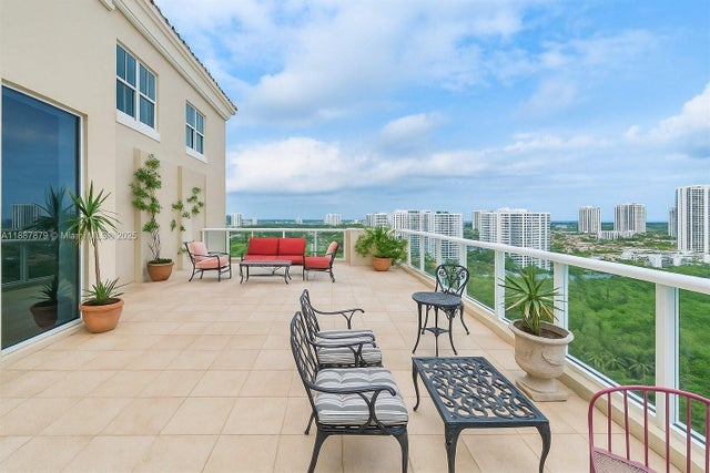2 of 14 - 3340 Ne 190th St 1808, Aventura, FL