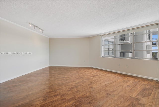 4 of 22 - 2750 Ne 183rd St 607, Aventura, FL