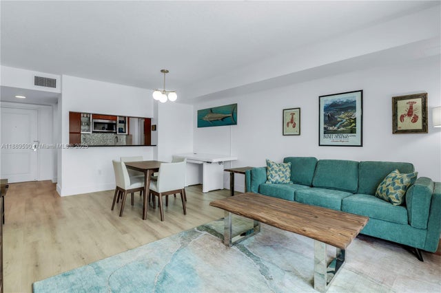 4 of 58 - 610 W Las Olas Blvd 820n, Fort Lauderdale, FL