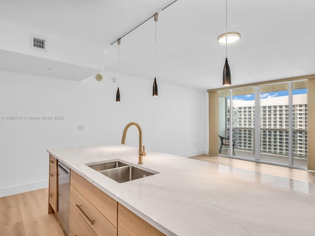 4 of 44 - 1830 S Ocean Dr 4312, Hallandale Beach, FL