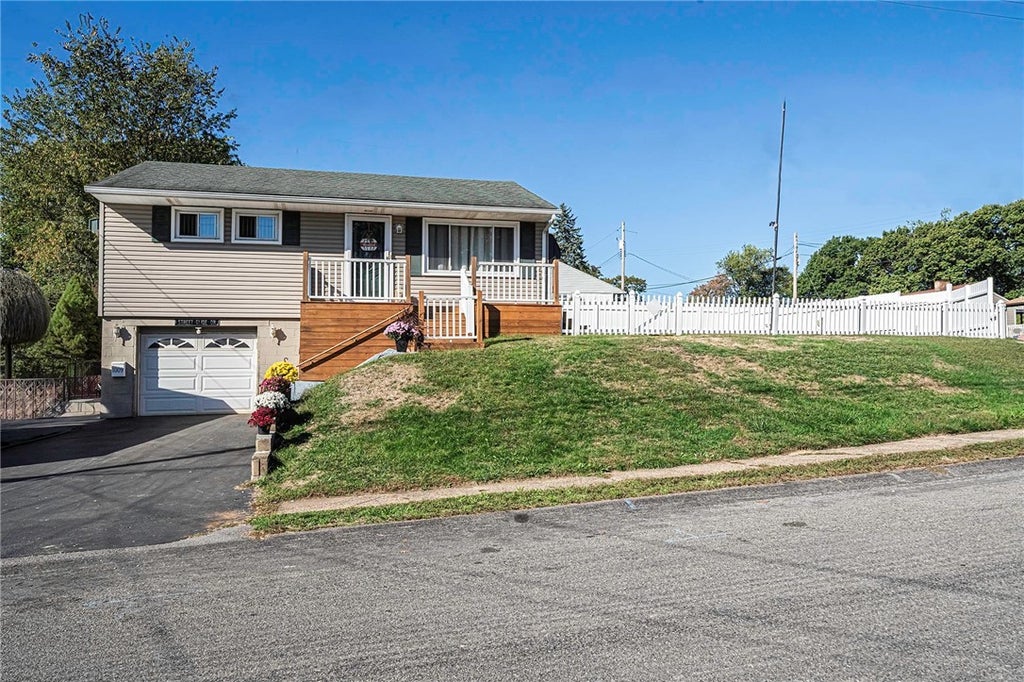 1009 Maine Avenue, Hopewell