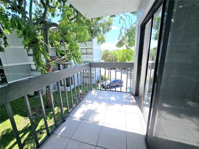 3 of 25 - 1850 N Congress Ave 311, West Palm Beach, FL