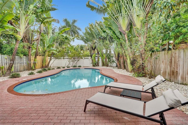 4 of 7 - 1640 Jefferson St, Hollywood, FL