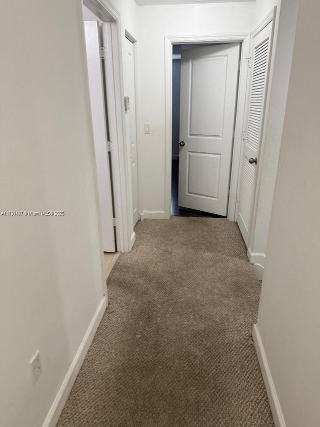 4 of 27 - 424 Ne 194th Ter, Miami, FL