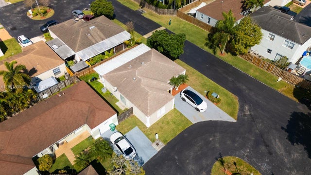 3 of 30 - 22226 Sw 98th Pl, Cutler Bay, FL
