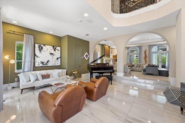 3 of 29 - 285 Carabela Ct, Coral Gables, FL