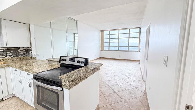 3 of 13 - 1351 Ne Miami Gardens Dr 1701e, Miami, FL