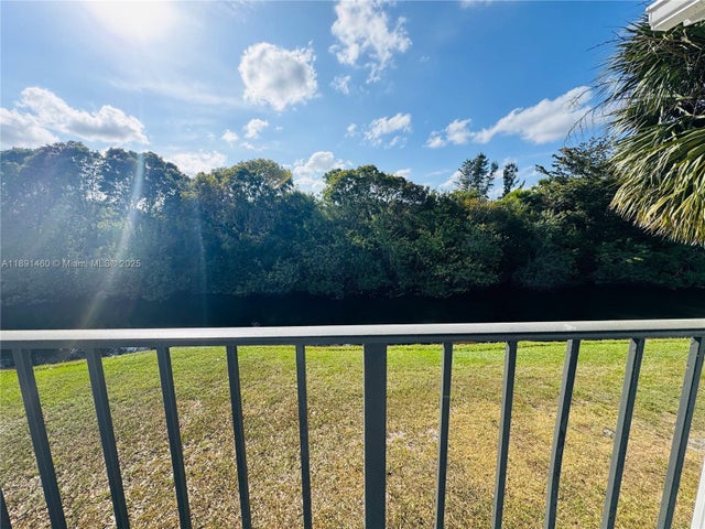 3 of 24 - 1141 Lake Victoria Dr E, West Palm Beach, FL