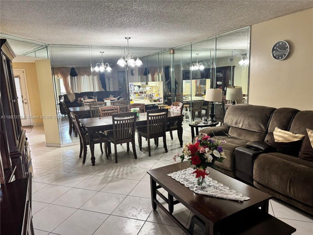 4 of 17 - 4960 E Sabal Palm Blvd 203, Tamarac, FL