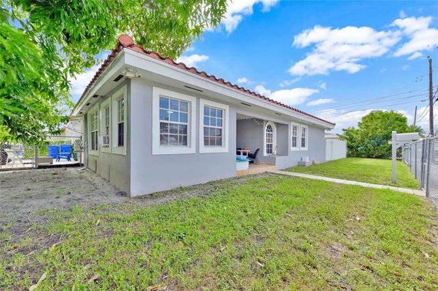 3 of 59 - 525 Sw 68th Ave, Miami, FL