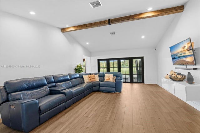 5 of 30 - 140 Torchwood Ave, Plantation, FL