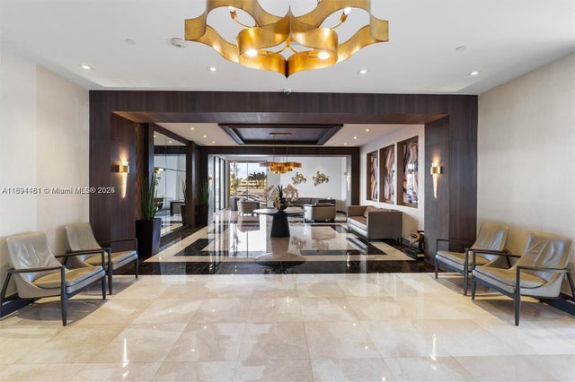 2 of 5 - 20505 E Country Club Dr 1537, Aventura, FL