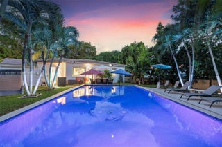 Photo of Listing #A11886566