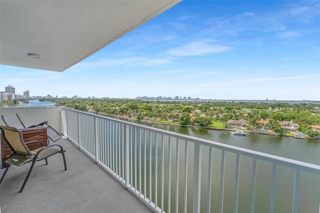 2 of 32 - 5838 Collins Ave 11b, Miami Beach, FL