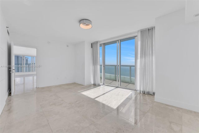 5 of 16 - 465 Brickell Ave 4201, Miami, FL