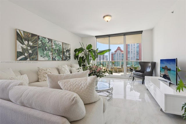 2 of 43 - 3340 Ne 190th St 1101, Aventura, FL