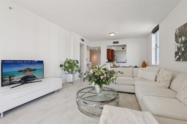 4 of 43 - 3340 Ne 190th St 1101, Aventura, FL