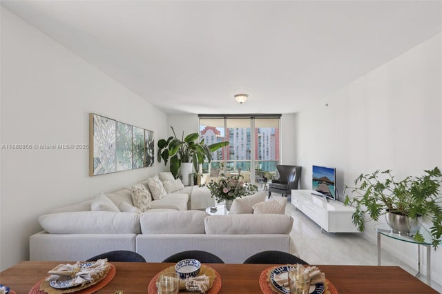 5 of 43 - 3340 Ne 190th St 1101, Aventura, FL