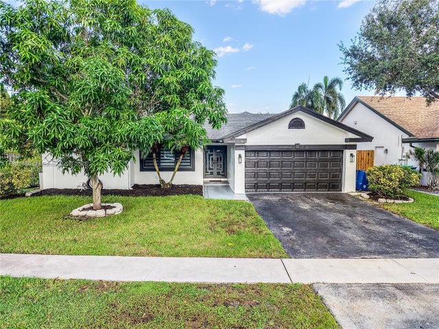 5 of 32 - 4110 Nw 98th Ave, Sunrise, FL