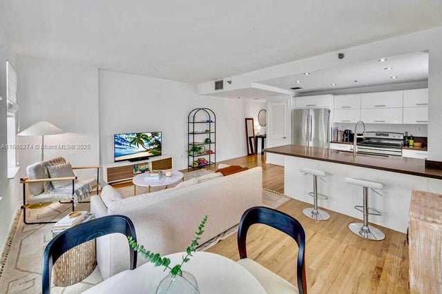 4 of 14 - 802 Euclid Ave 302, Miami Beach, FL