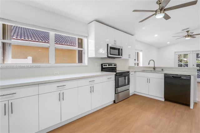 3 of 31 - 18270 Nw 19th St, Pembroke Pines, FL
