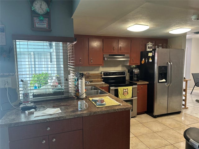 3 of 53 - 10751 Sw 173rd St, Miami, FL