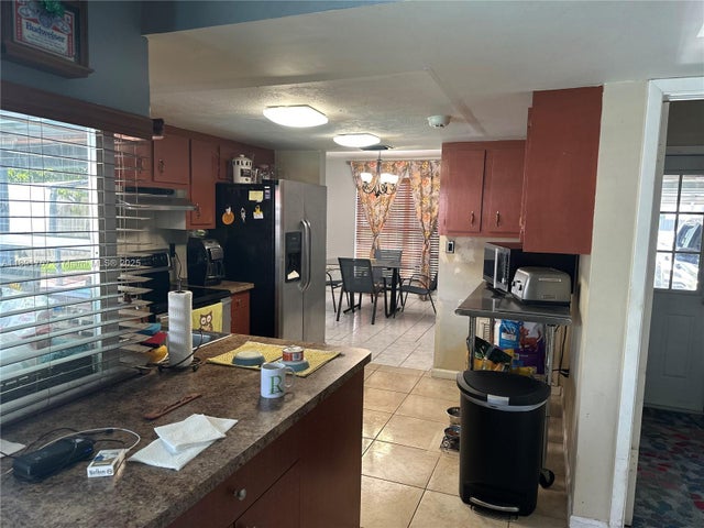 4 of 53 - 10751 Sw 173rd St, Miami, FL