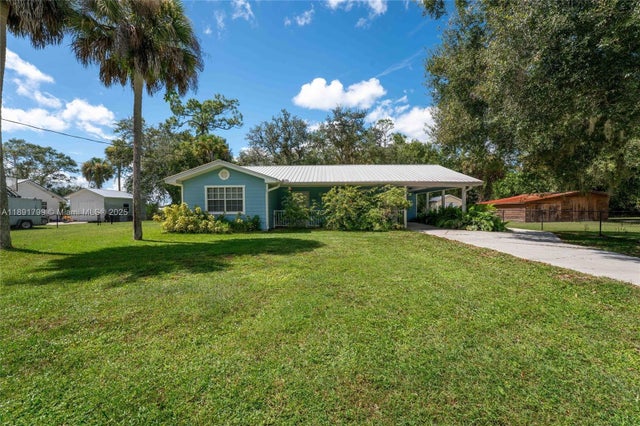 1 of 33 - 1076 Park Dr, Other, FL