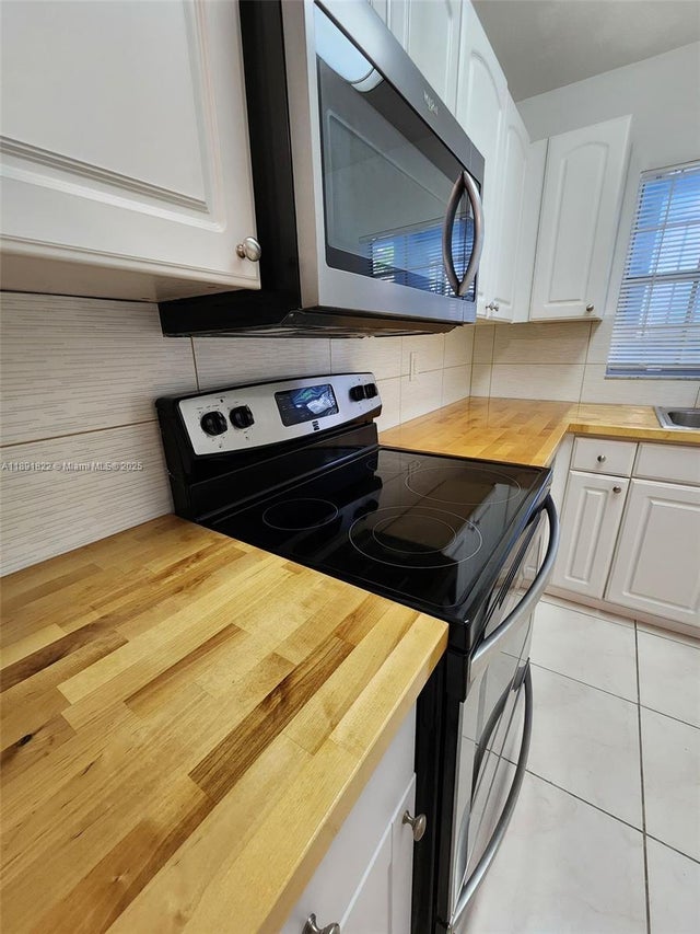 3 of 16 - 4951 Wedgewood Way 3, West Palm Beach, FL