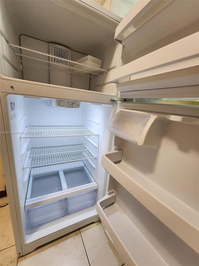 5 of 16 - 4951 Wedgewood Way 3, West Palm Beach, FL