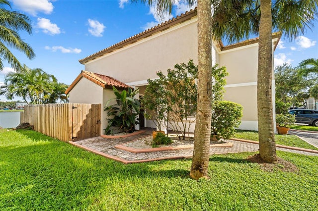 3 of 32 - 14391 Nw 83rd Ave, Miami Lakes, FL