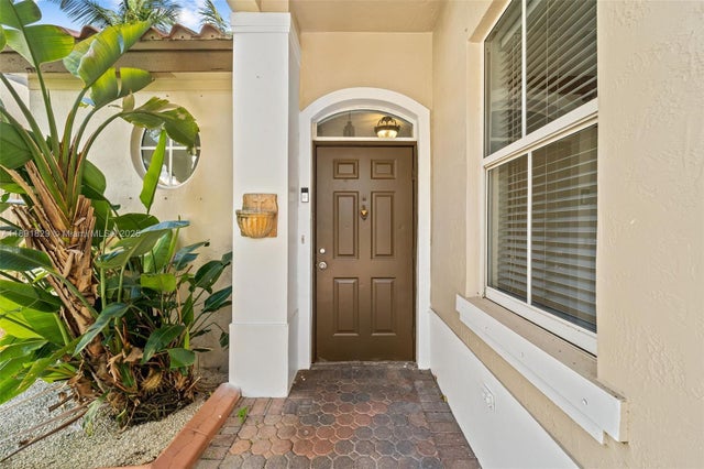 4 of 32 - 14391 Nw 83rd Ave, Miami Lakes, FL