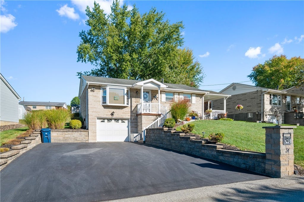 31 Nancy Drive, Penn