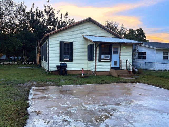 2 of 23 - 5161 Sw 27th Ave, Dania Beach, FL