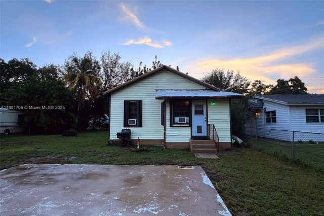 4 of 23 - 5161 Sw 27th Ave, Dania Beach, FL