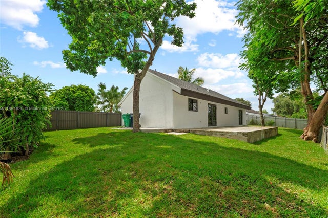 3 of 39 - 20620 Sw 120th Pl, Miami, FL