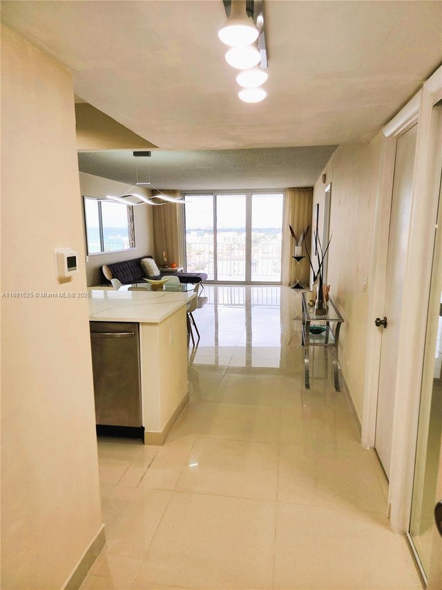 1 of 19 - 800 Se 20th Ave 1109, Deerfield Beach, FL