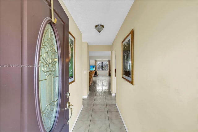 5 of 33 - 2000 Sw 15th Pl, Deerfield Beach, FL
