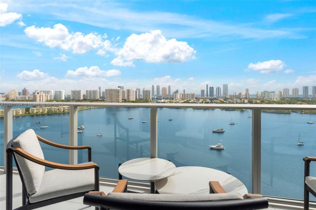 17111 Biscayne Blvd 2109, North Miami Beach