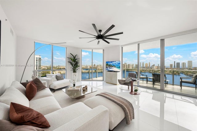 4 of 45 - 17111 Biscayne Blvd 2109, North Miami Beach, FL