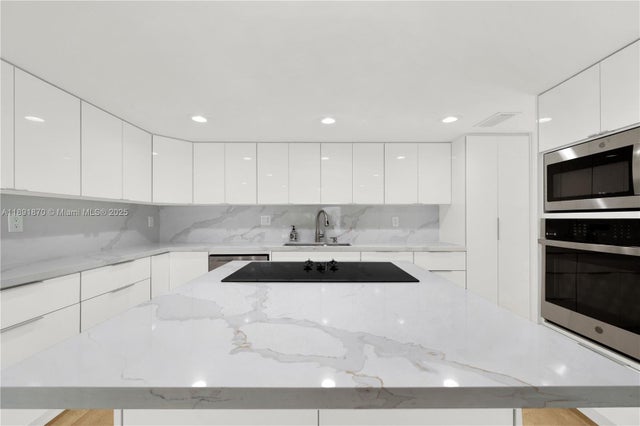 4 of 21 - 1769 Wa Kee Na Dr, Miami, FL
