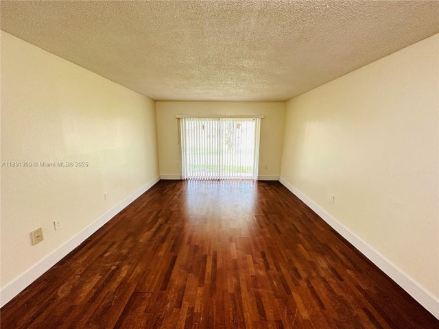 1 of 12 - 505 Nw 177th St 131, Miami Gardens, FL