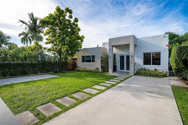1 of 32 - 2437 Sw 25th Ter, Miami, FL
