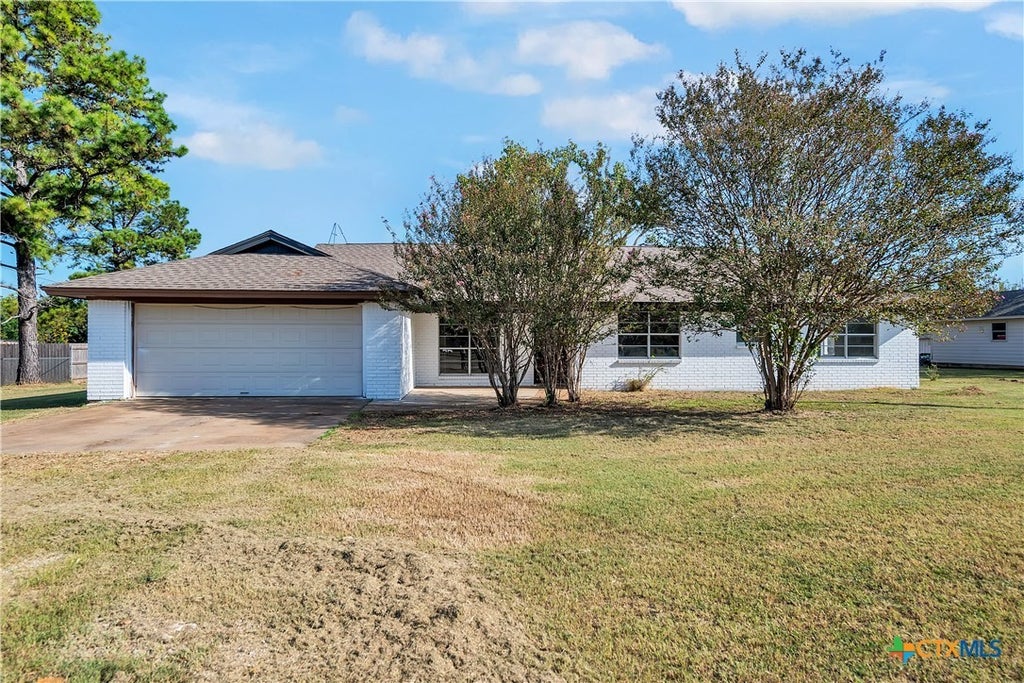 402 River Oaks Drive, Gatesville